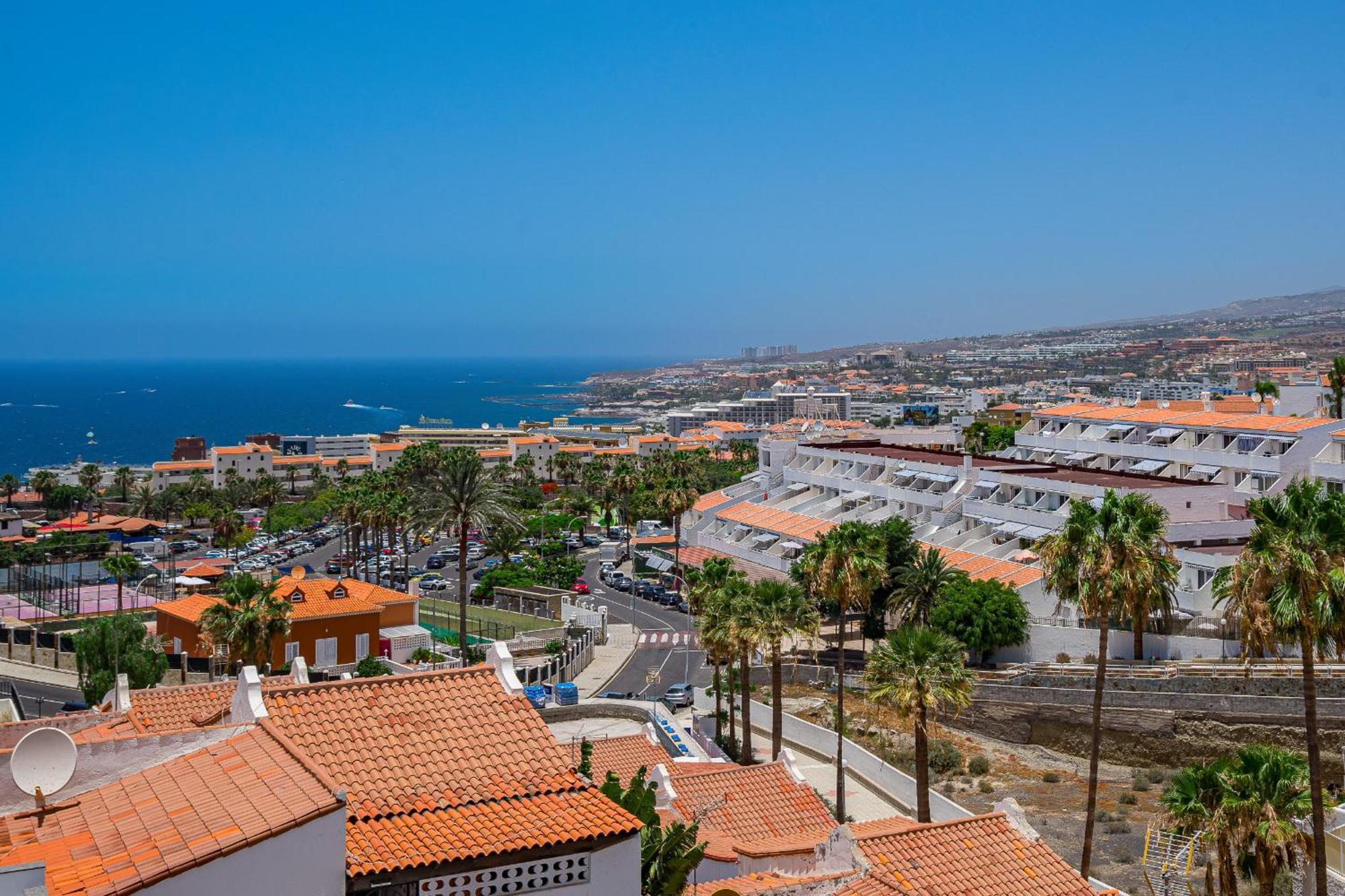 Buenavista Panoramic Villa In Costa Adeje Bagian luar foto