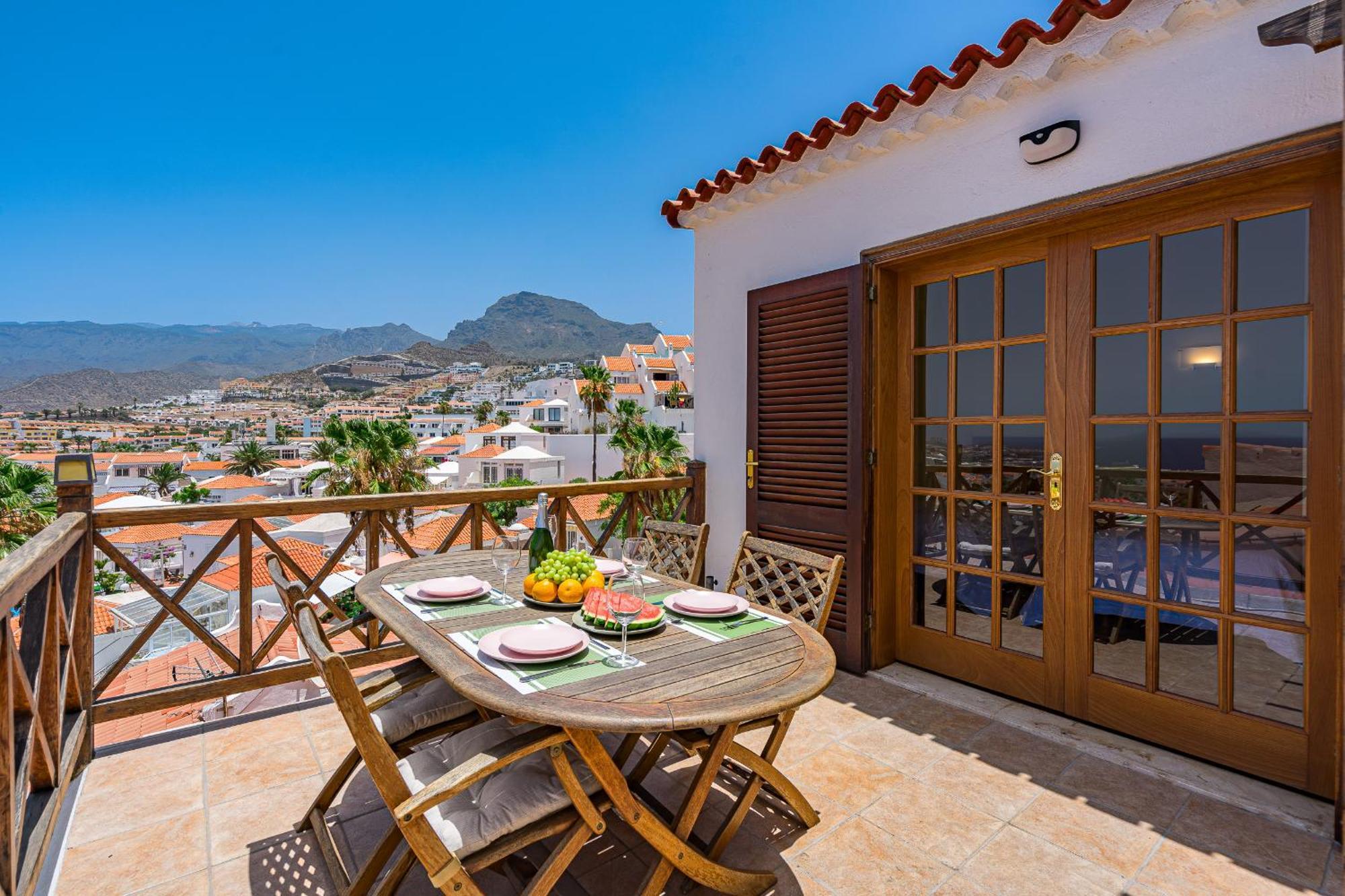 Buenavista Panoramic Villa In Costa Adeje Bagian luar foto